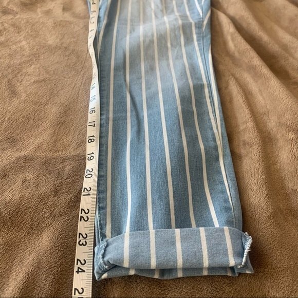 d. JEANS White Pin Striped Cropped Jeans Blue Size 4 - Picture 11 of 11